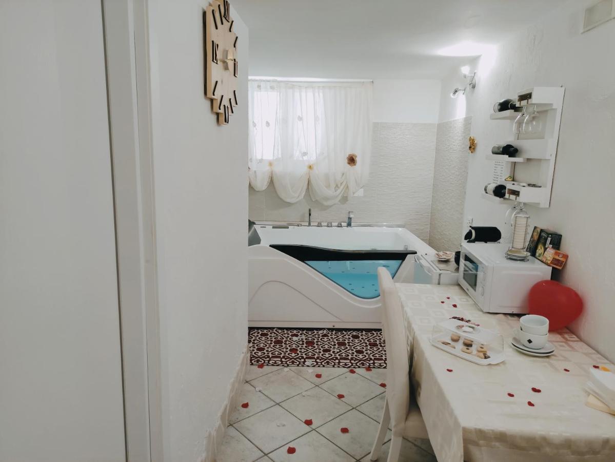 אוסטוני 26 Suite Home מראה חיצוני תמונה