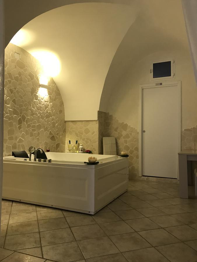 אוסטוני 26 Suite Home מראה חיצוני תמונה