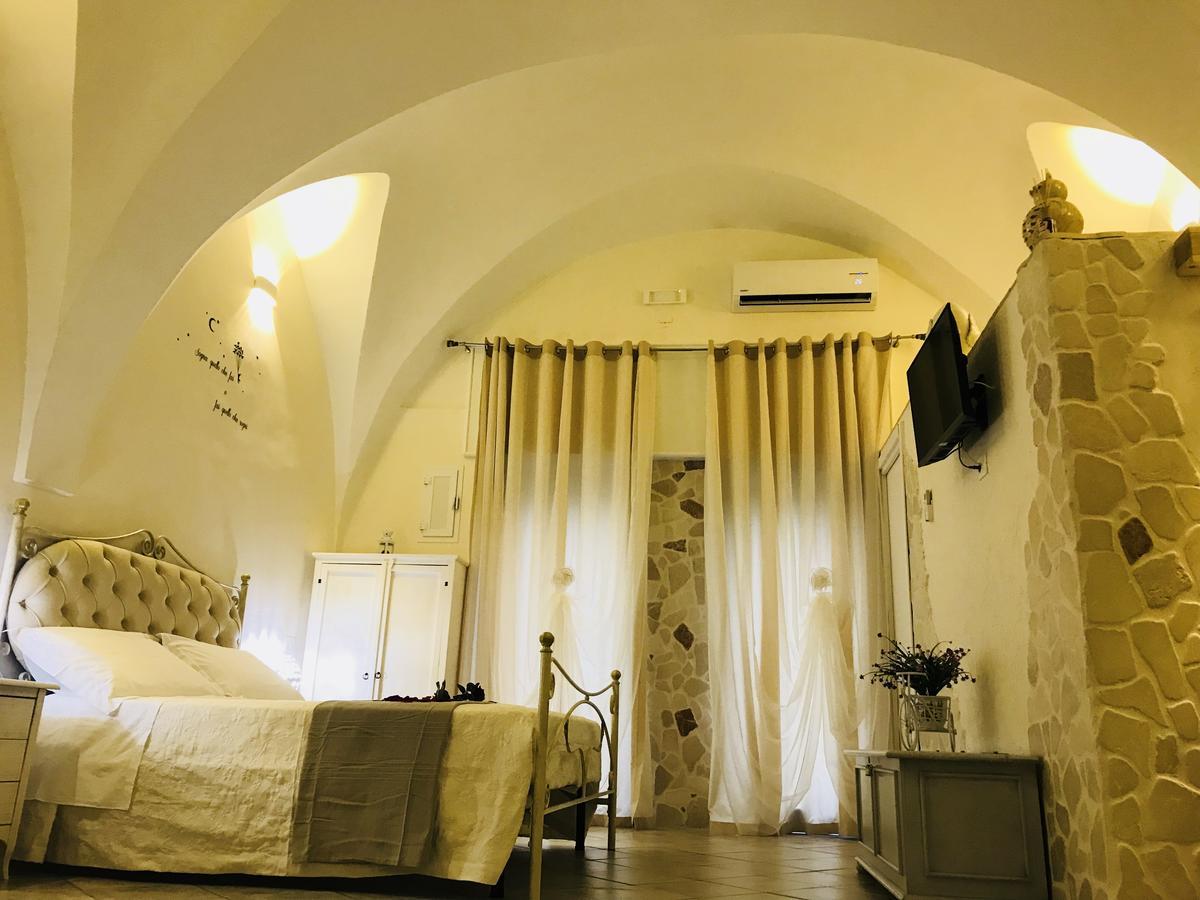 אוסטוני 26 Suite Home מראה חיצוני תמונה