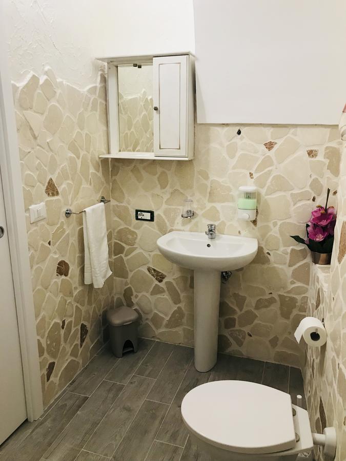 אוסטוני 26 Suite Home מראה חיצוני תמונה