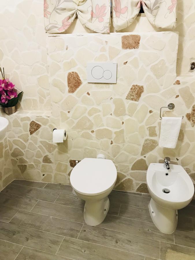 אוסטוני 26 Suite Home מראה חיצוני תמונה