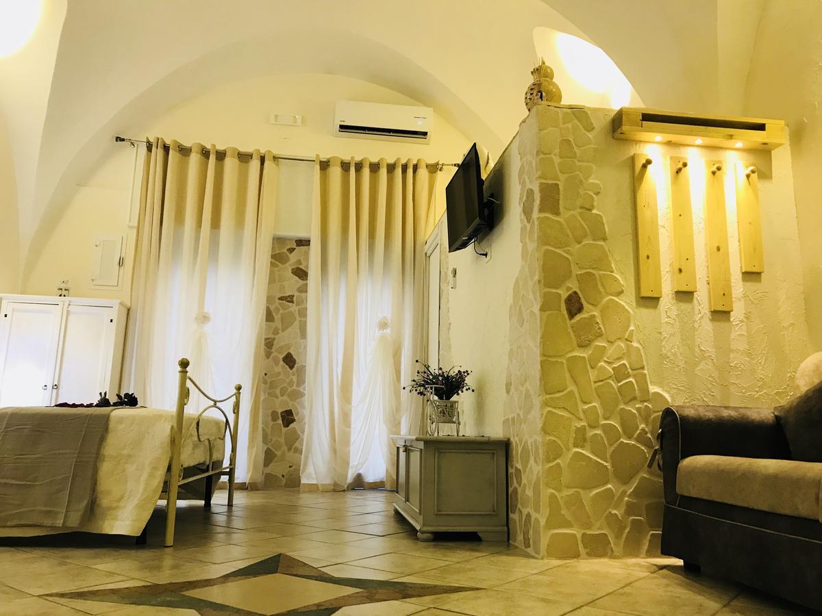 אוסטוני 26 Suite Home מראה חיצוני תמונה