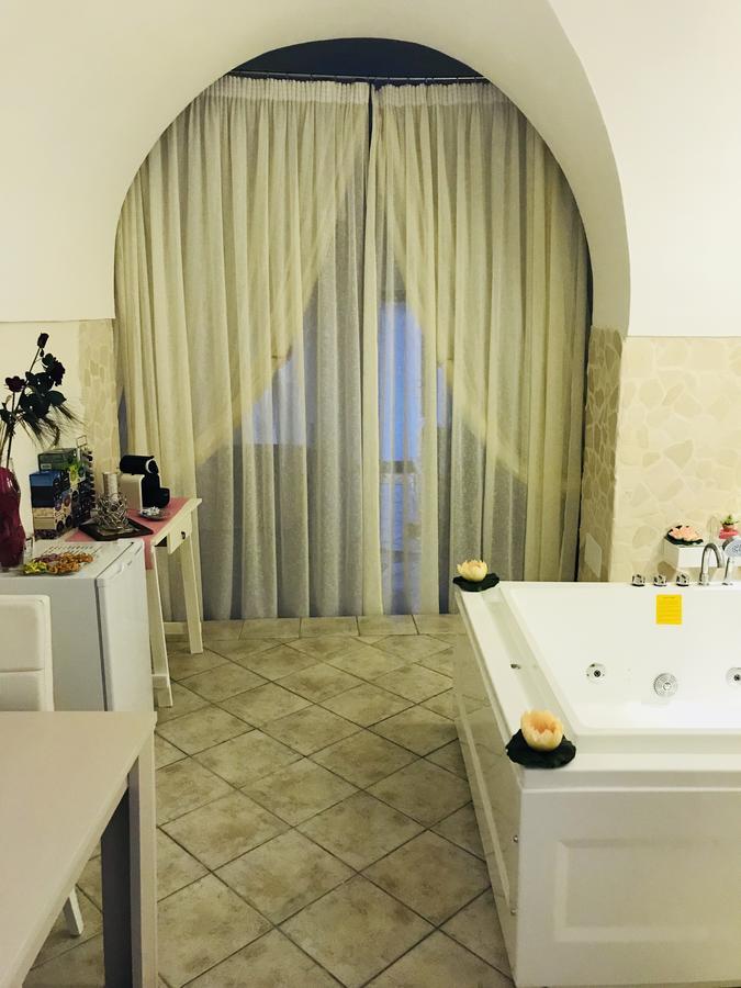 אוסטוני 26 Suite Home מראה חיצוני תמונה